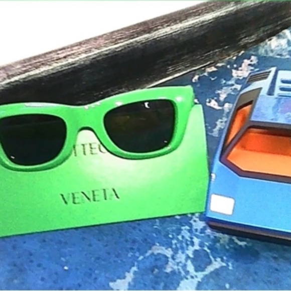 Kingston 8GB MicroSD Card with Adapter - Picture 9 of 11